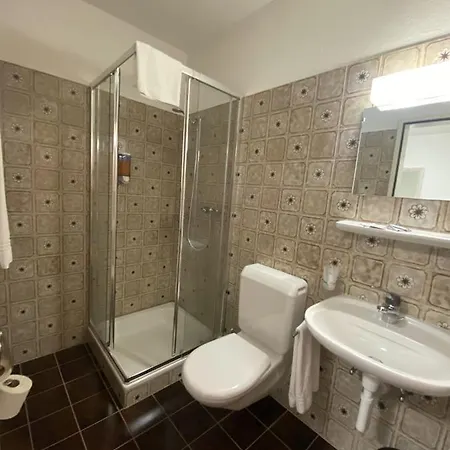 车站旅馆 * Roveredo