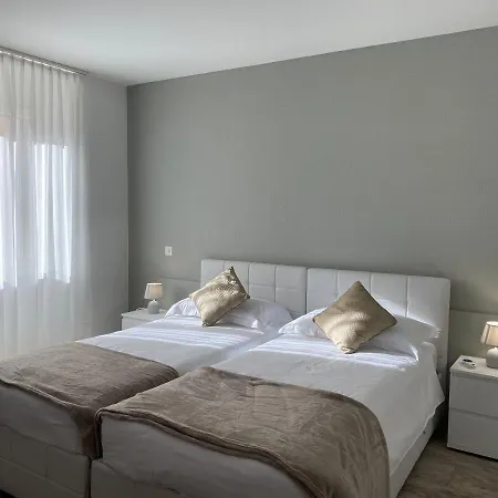 ホテル Stazione Roveredo