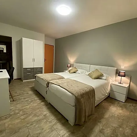 Stazione Hotel Roveredo